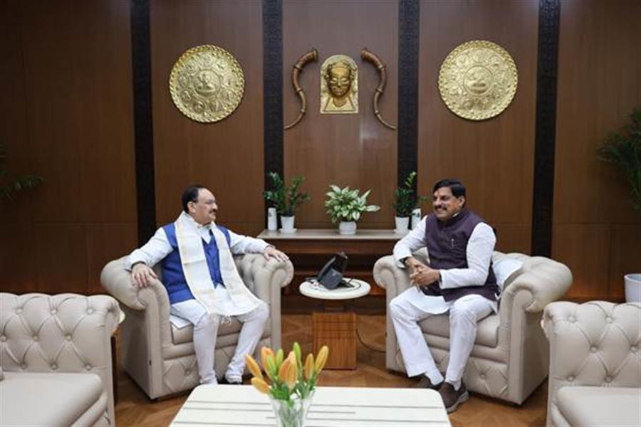 Shri JP Nadda Reviews Health Sector Progress in Madhya Pradesh; Commends State’s Healthcare Expansion and PPP Model