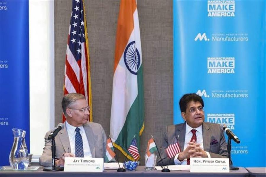 Commerce and Industry Minister  Piyush Goyal Arrives in Milwaukee, U.S. to Attend G20 Trade Ministers’ Meeting