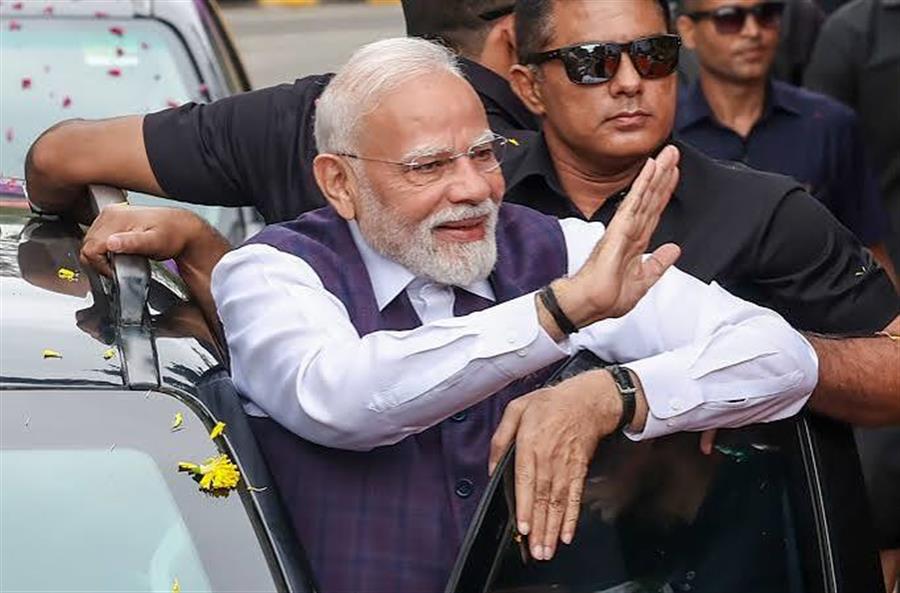 Cabinet passes resolution congratulating Prime Minister Shri Narendra Modi on 25 Years of Unbroken Leadership