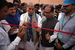 Advanced Agriculture Festival kicks off in Raisen with grand inauguration, drawing massive confluence of thousands of farmers from across Madhya Pradesh