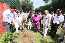 Union Minister Dr. Virendra Kumar Leads Ek Ped Maa Ke Naam Tree Plantation Drive At Babu Jagjivan Ram National Foundation; Hon’ble Minister Of State For Social Justice And Empowerment Shri B. L. Verma Joins The Drive