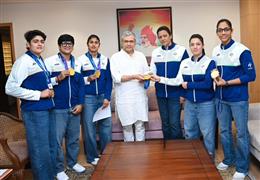 Union Minister Ashwini Vaishnaw Meets Asian Games 2026 Gold Medal-Winning Indian Women’s Kabaddi Team at Rail Bhawan