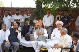 Shivraj Singh Chouhan Interacts with Farmers at Kisan Chaupal in Haryana’s Karnal, Calls for Balanced Fertiliser Use and Natural Farming