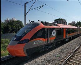 Uttar Pradesh Chief Minister and Railway Minister to Flag Off New Vande Bharat Sleeper Trains Connecting Varanasi to New Delhi Tomorrow